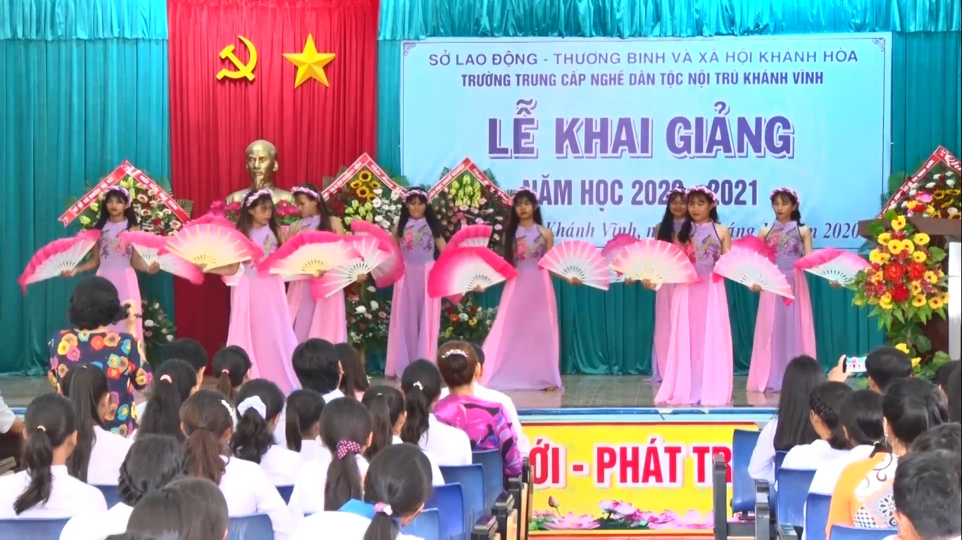 Thông báo tuyển sinh năm học 2021 - 2022