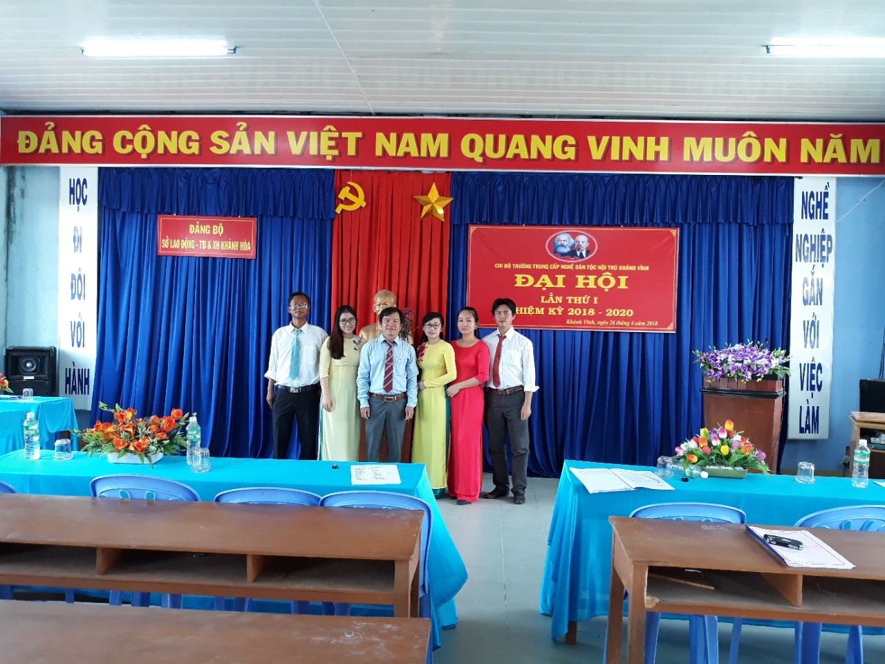 ĐẠI HỘI CHI BỘ TRƯỜNG TRUNG CẤP NGHỀ DÂN TỘC NỘI TRÚ KHÁNH VĨNH LẦN THỨ NHẤT NHIỆM KỲ 2018 - 2020