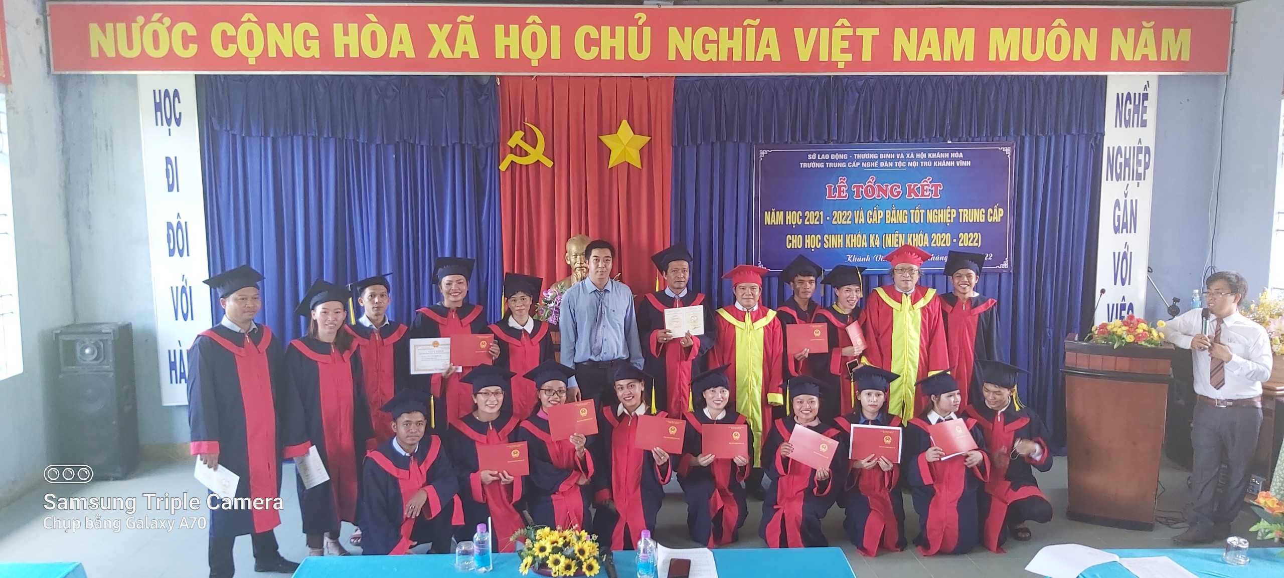 LỄ TỔNG KẾT NĂM HỌC 2021 - 2022 VÀ CẤP BẰNG TỐT NGHIỆP TRUNG CẤP CHO HỌC SINH KHÓA K4 (NIÊN KHÓA 2020 – 2022)