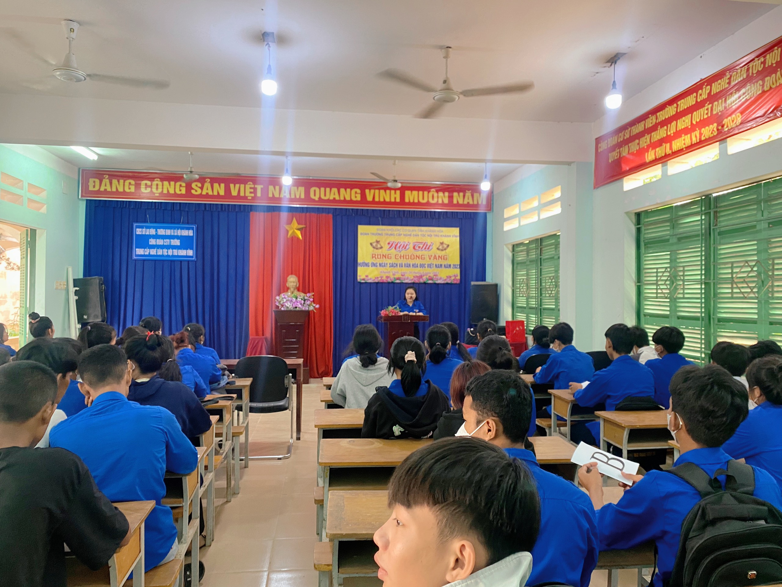 HỘI THI RUNG CHUÔNG VÀNG  HƯỞNG ỨNG NGÀY SÁCH VÀ VĂN HOÁ ĐỌC VIỆT NAM NĂM 2023