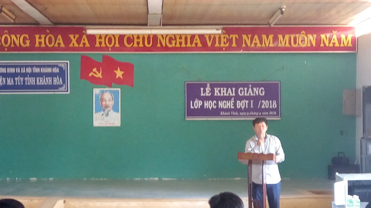 LỄ KHAI GIẢNG LỚP DẠY NGHỀ KỸ THUẬT THÚ Y (NUÔI GÀ THẢ VƯỜN)