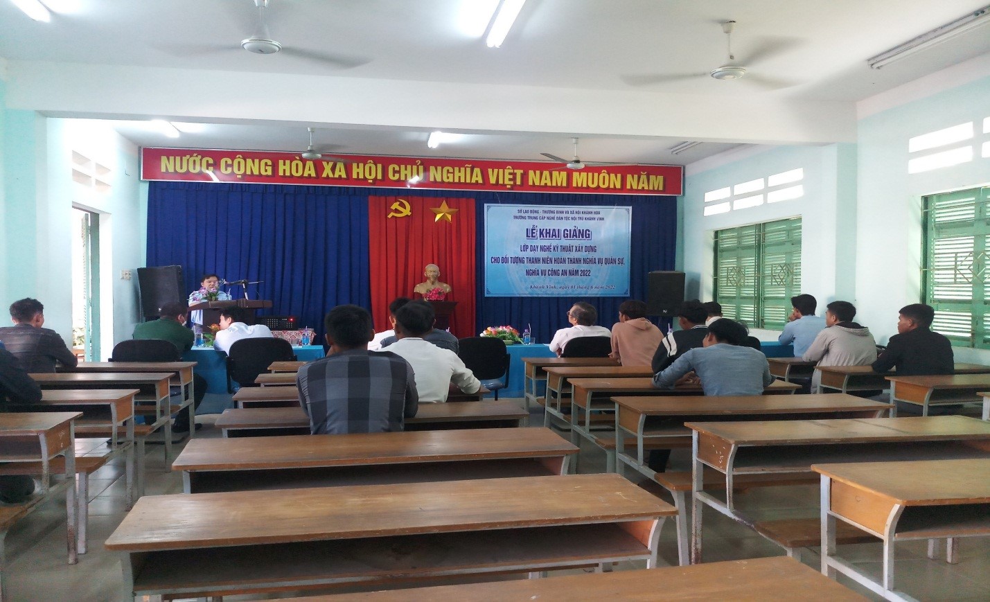 Lễ khai giảng lớp dạy nghề Kỹ thuật xây dựng cho đối tượng thanh niên hoàn thành nghĩa vụ quân sự công an năm 2022
